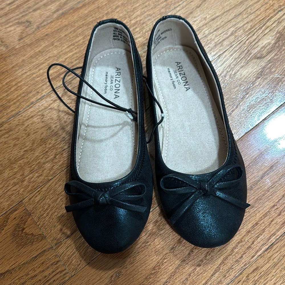Arizona Jeans Black bow Ballet Flat Girls Size 13 Memory Foam